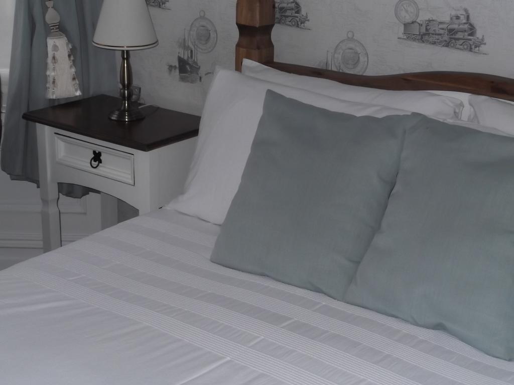 J'S Mayfair Guest House Блекпул Екстериор снимка