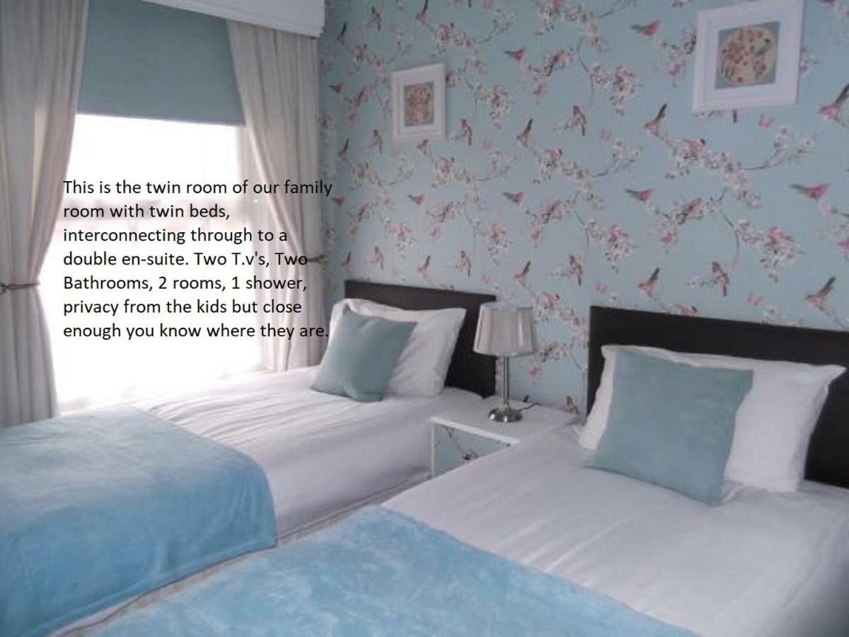 J'S Mayfair Guest House Блекпул Екстериор снимка
