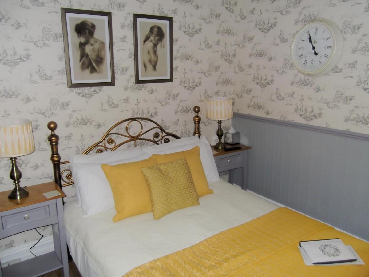 J'S Mayfair Guest House Блекпул Екстериор снимка